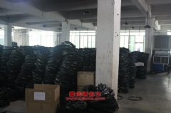 云河集團(tuán)CYH5241CCQAX33倉(cāng)柵式運(yùn)輸車(chē)用的康明斯ISDe270 30發(fā)動(dòng)機(jī)的保養(yǎng)及配件